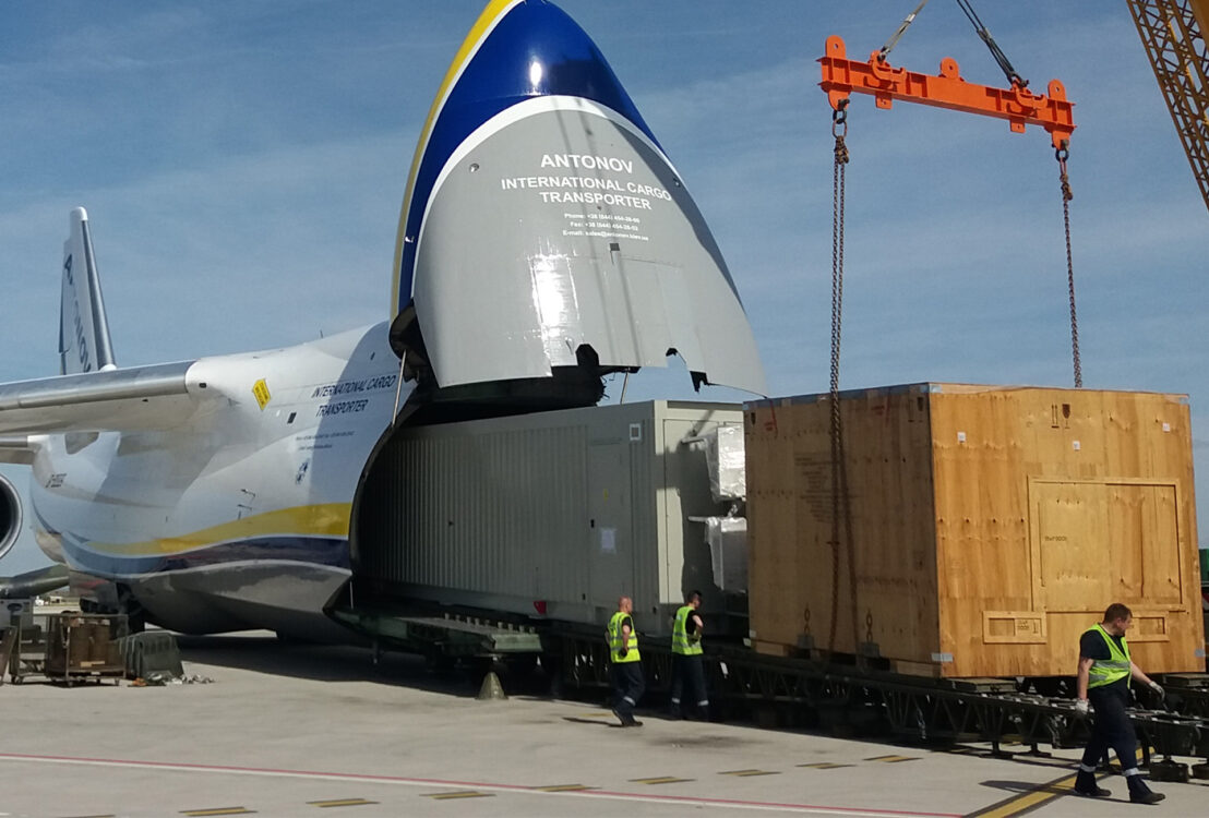 heavy-outsized-an124-cargo