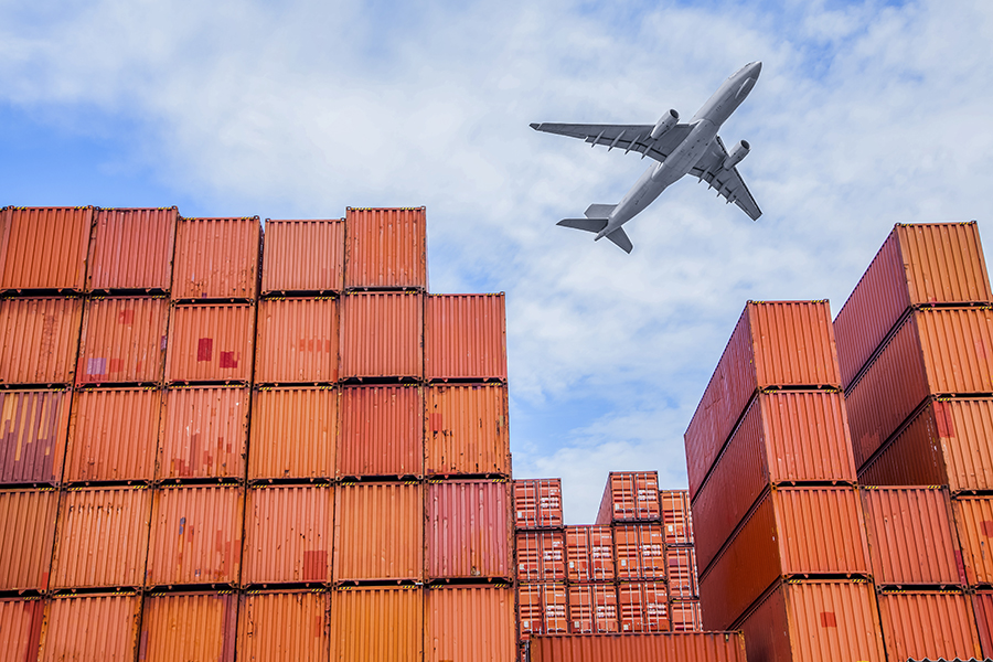 sea freight vs air frieght resized