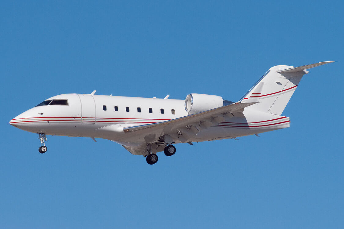 Bombardier Challenger 600 Resized