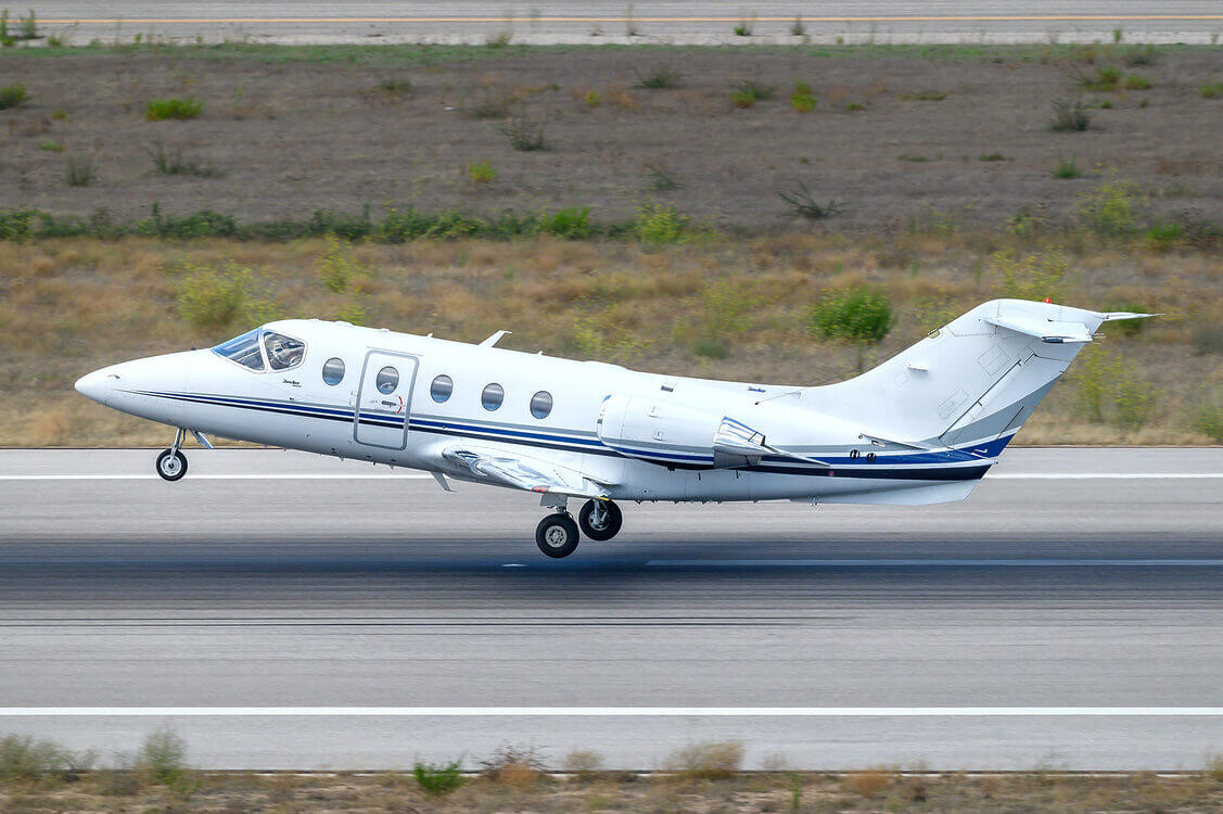 Hawker Beechraft 400