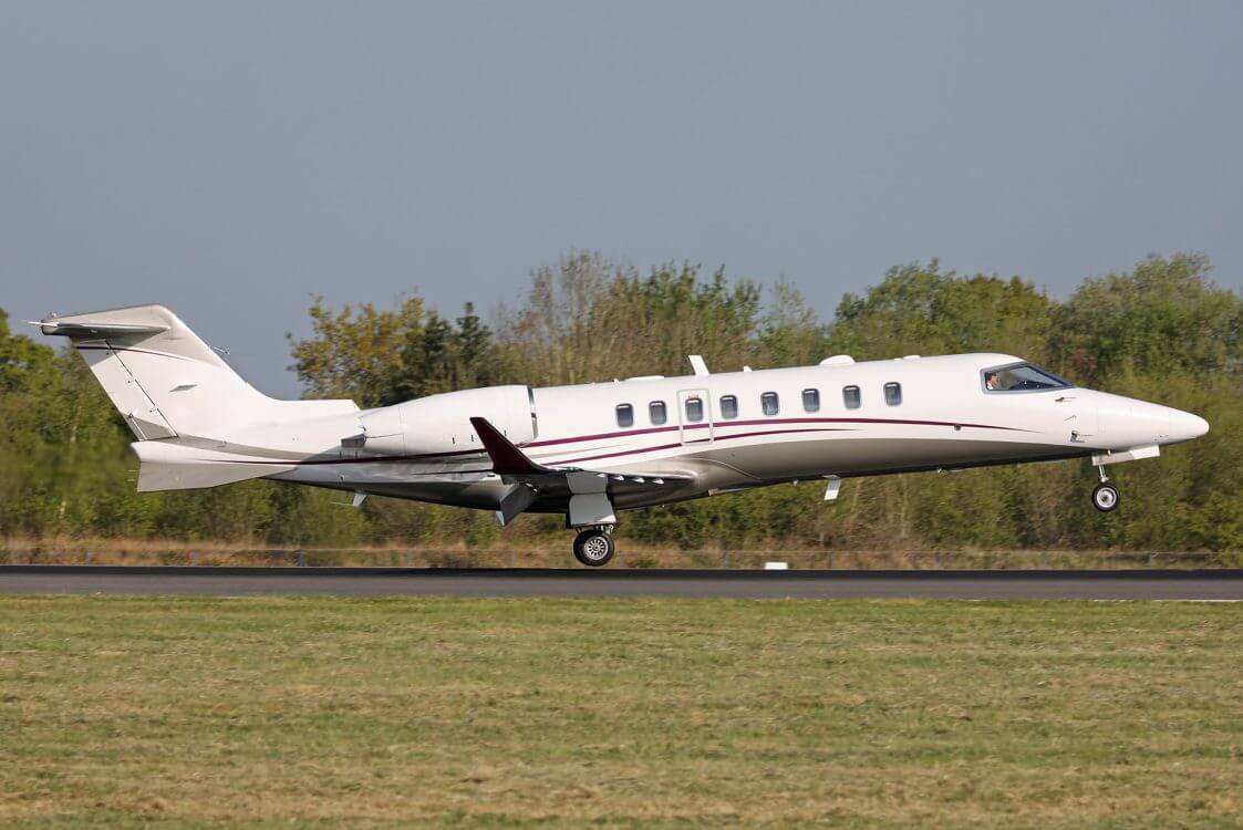 Bombardier Learjet 75