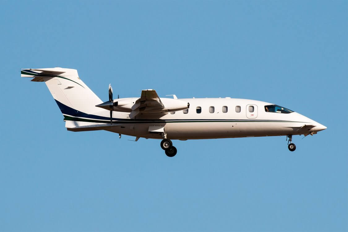 Piaggio-P180