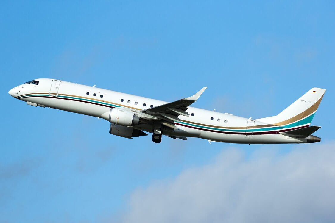 Embraer Linage 1000 1000E exterior