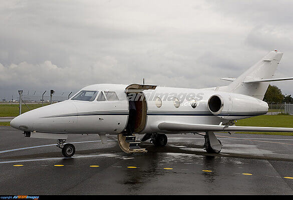 Dassault Falcon 100