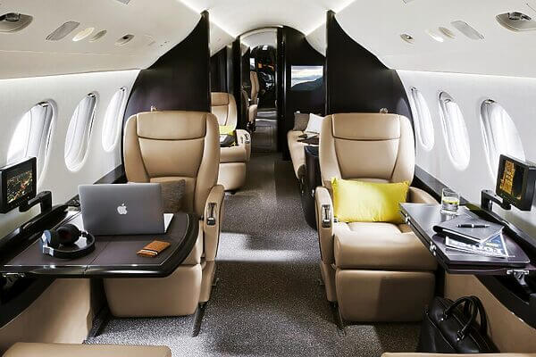 Int 2 Dassault Falcon